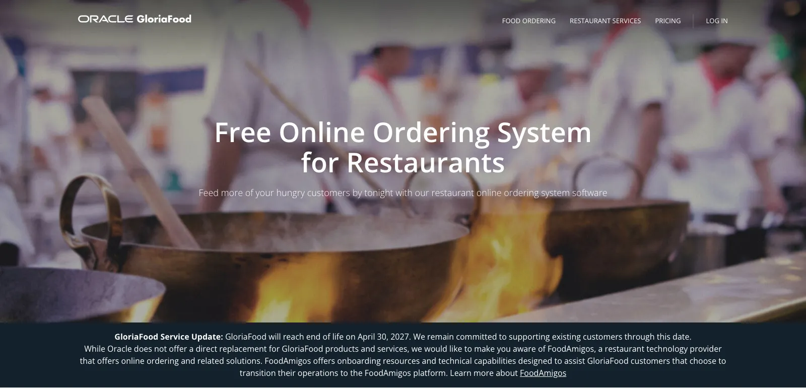La página de inicio de GloriaFood con el titular Free Online Ordering System for Restaurants y un aviso de servicio que anuncia la fecha de fin de vida